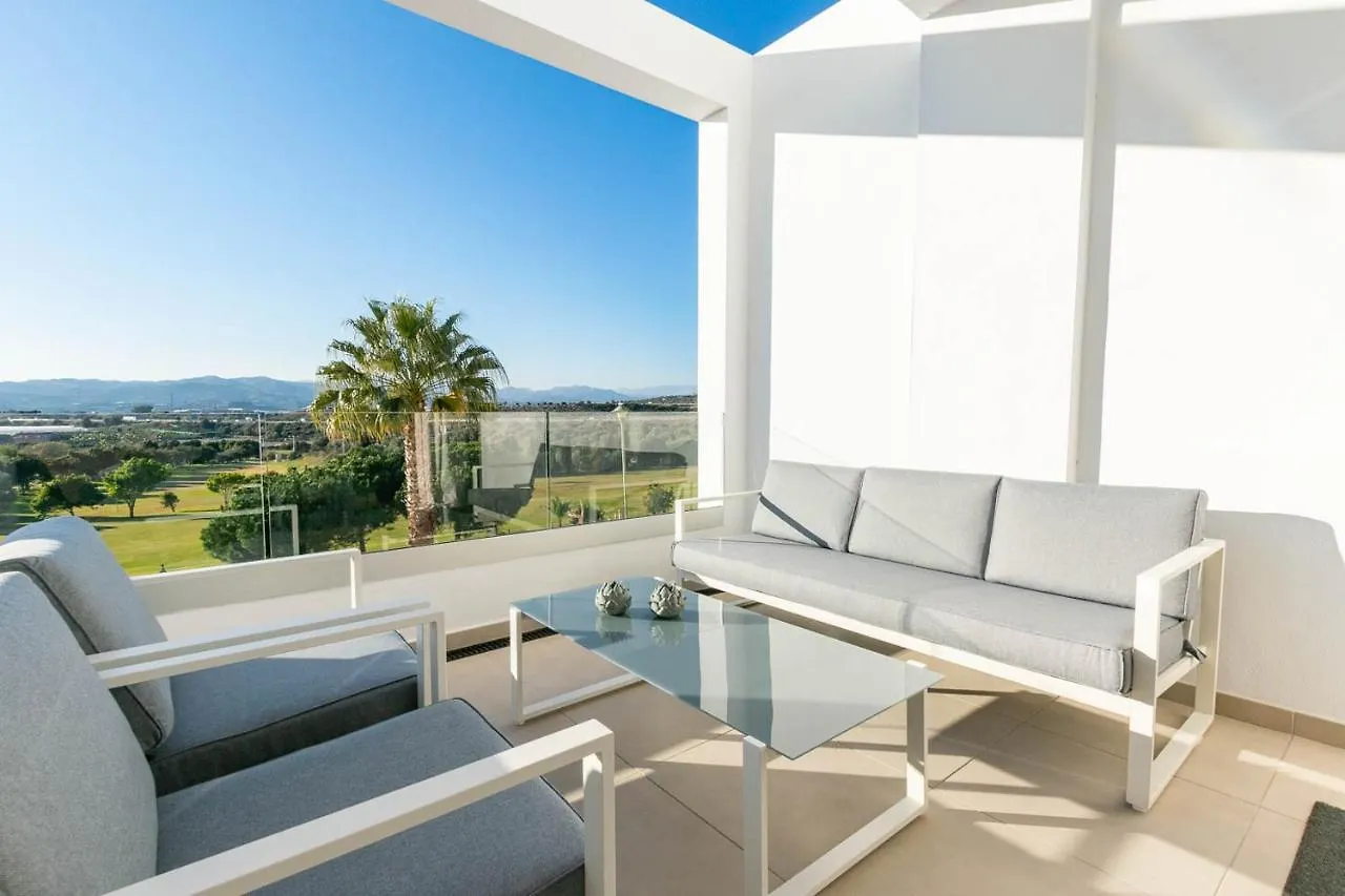 Casa Roman New Apartment At Baviera Golf 马拉加